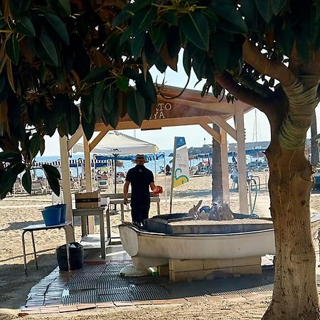 Luxury Beachfront Apartment With Pool, Sauna, Fitness And Gym In Province Malaga, Andalusia 미하스 외부 사진