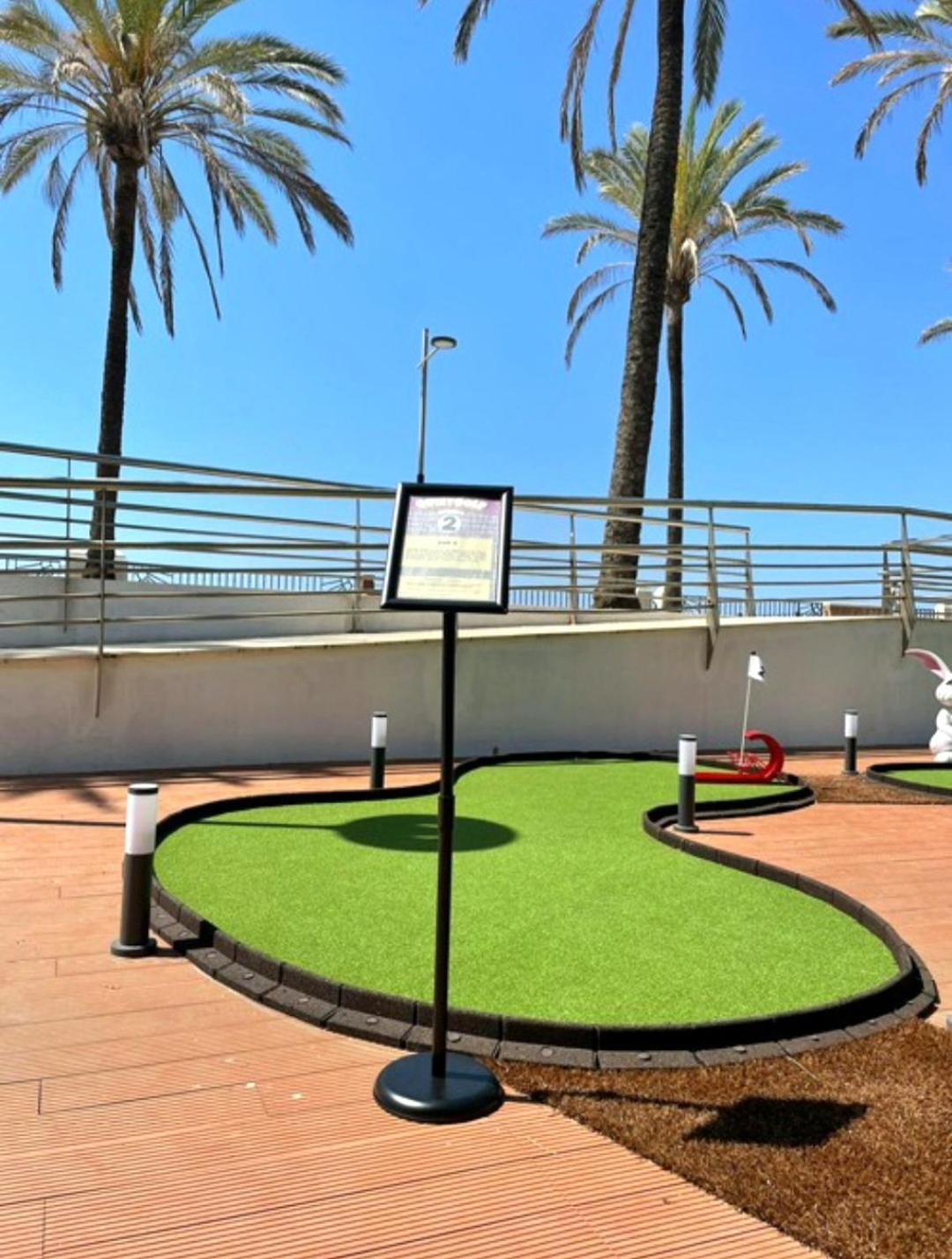Luxury Beachfront Apartment With Pool, Sauna, Fitness And Gym In Province Malaga, Andalusia 미하스 외부 사진
