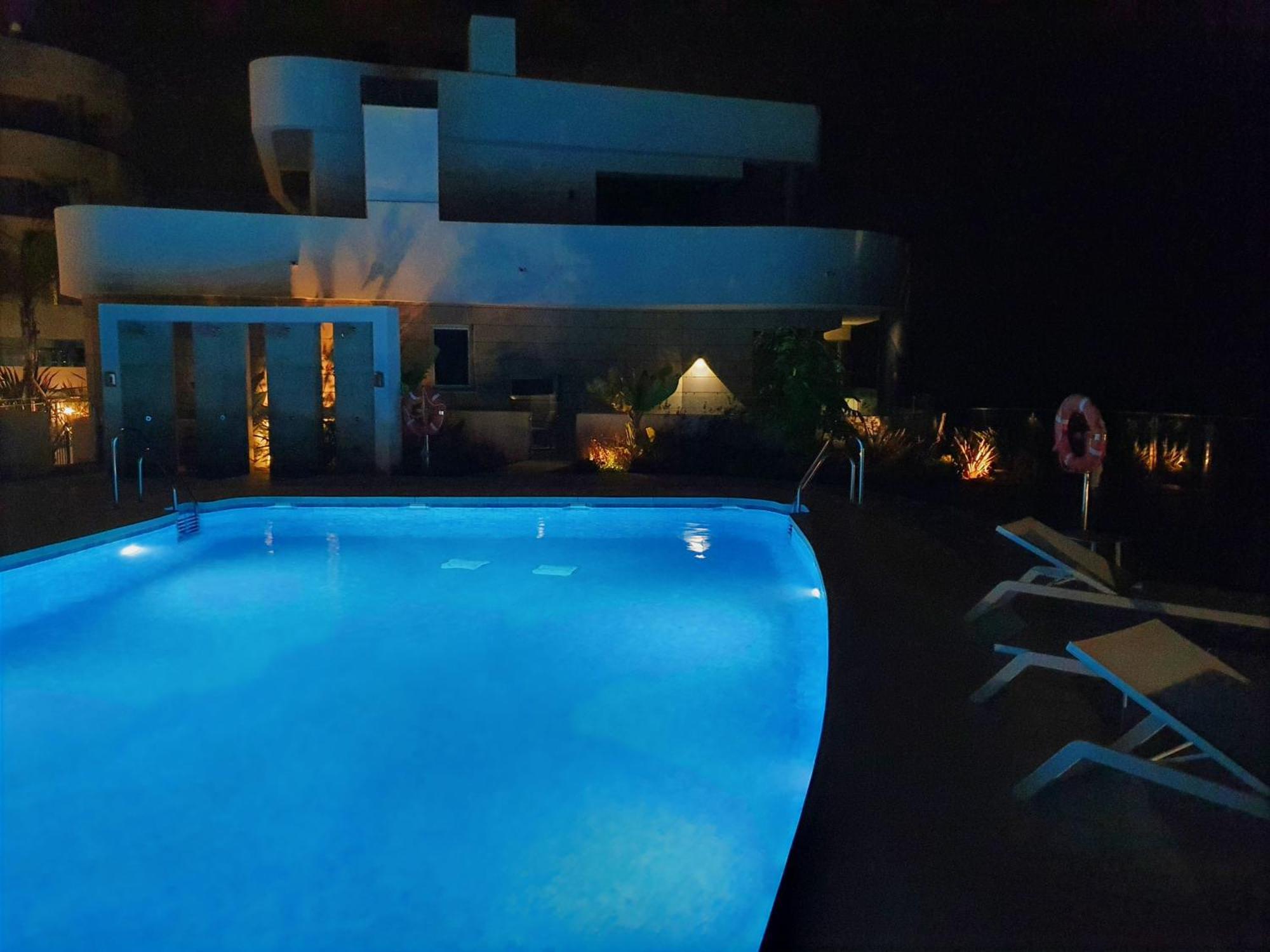 Luxury Beachfront Apartment With Pool, Sauna, Fitness And Gym In Province Malaga, Andalusia 미하스 외부 사진