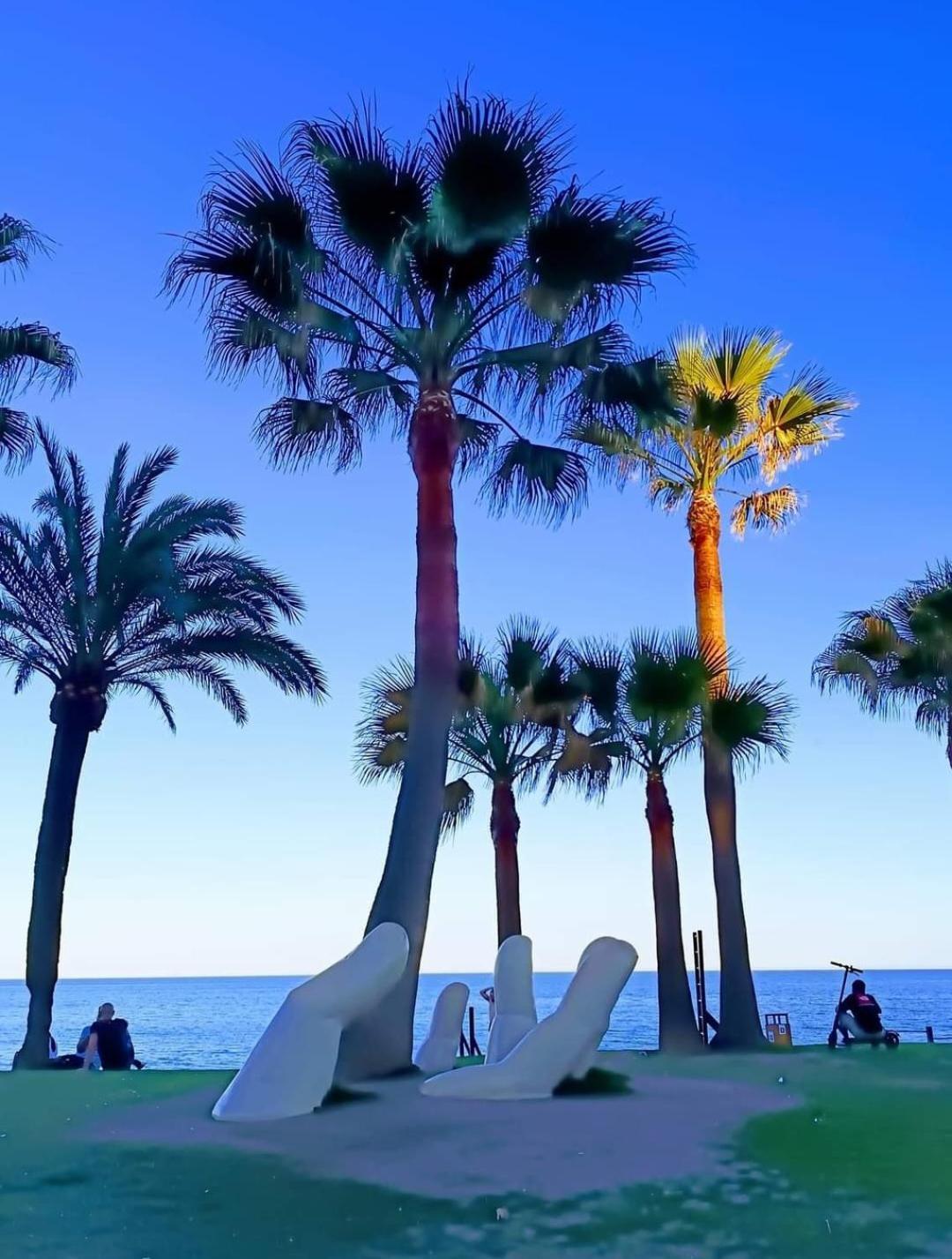 Luxury Beachfront Apartment With Pool, Sauna, Fitness And Gym In Province Malaga, Andalusia 미하스 외부 사진